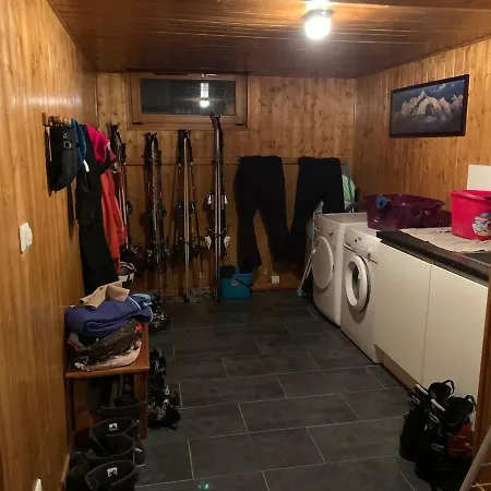 Comfortable With Spectacular Mountain Views Hébergement de vacances