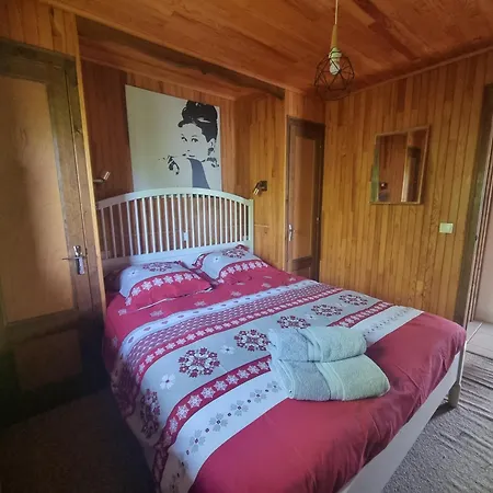 Hébergement de vacances Comfortable With Spectacular Mountain Views *