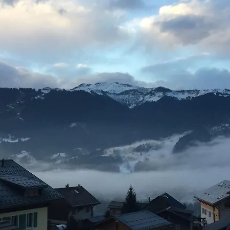 Comfortable With Spectacular Mountain Views *