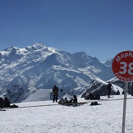 Comfortable With Spectacular Mountain Views * Verchaix